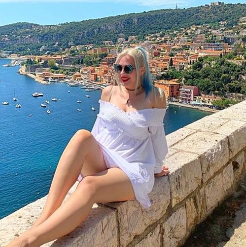 YouTube網(wǎng)紅:美國(guó)20萬(wàn)粉絲Youtube生活科技測(cè)評(píng)博主