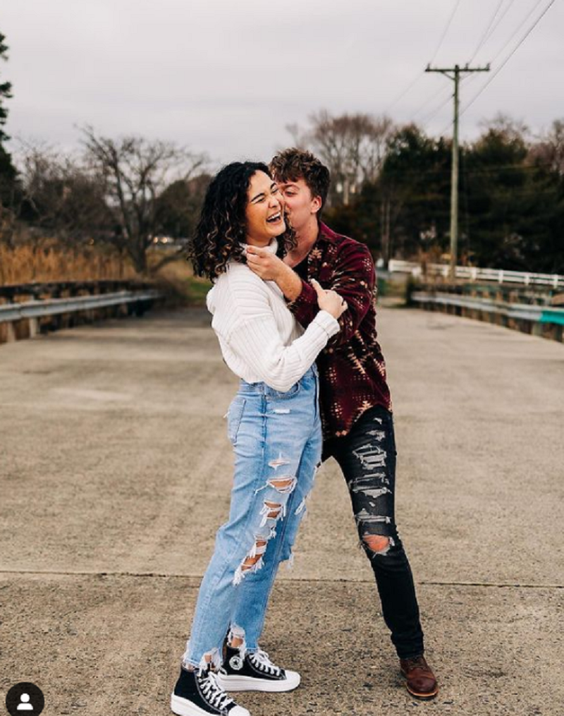 Instagram美國(guó)情侶腰部海外網(wǎng)紅