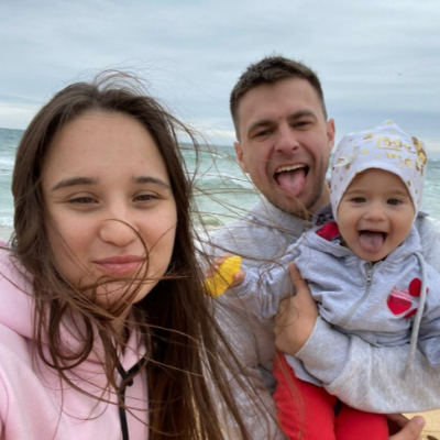 Youtube紅人推廣：H***S  俄羅斯 家庭