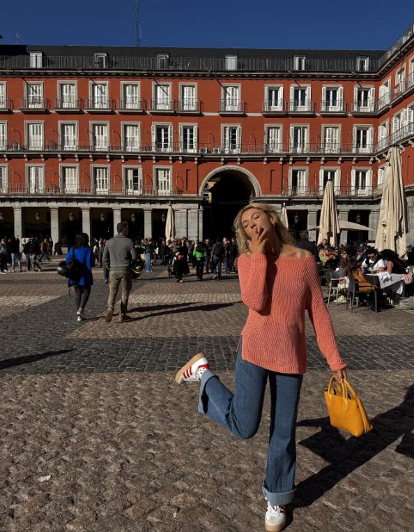 美國tiktok服飾護膚類尾部小紅人博主