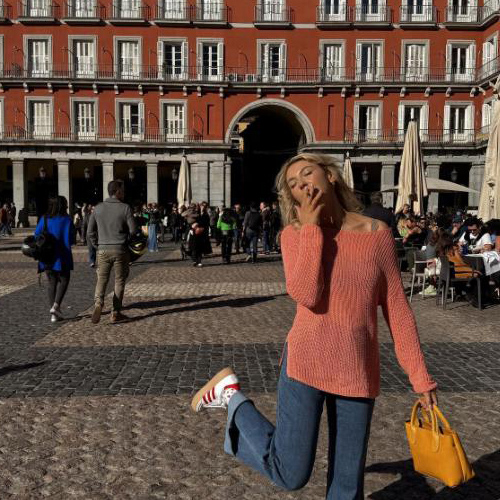 Tik Tok紅人推廣：e***s｜美國(guó) 服飾