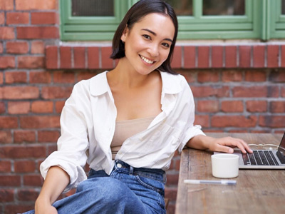 電商海外網(wǎng)紅推廣：讓品牌走向全球市場(chǎng)的強(qiáng)大引擎