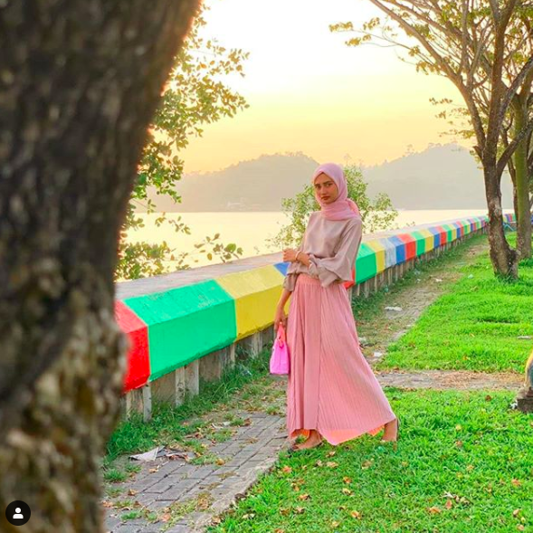 如何找到適合品牌的海外網(wǎng)紅（獲取符合品牌需求的海外網(wǎng)紅選擇技巧）